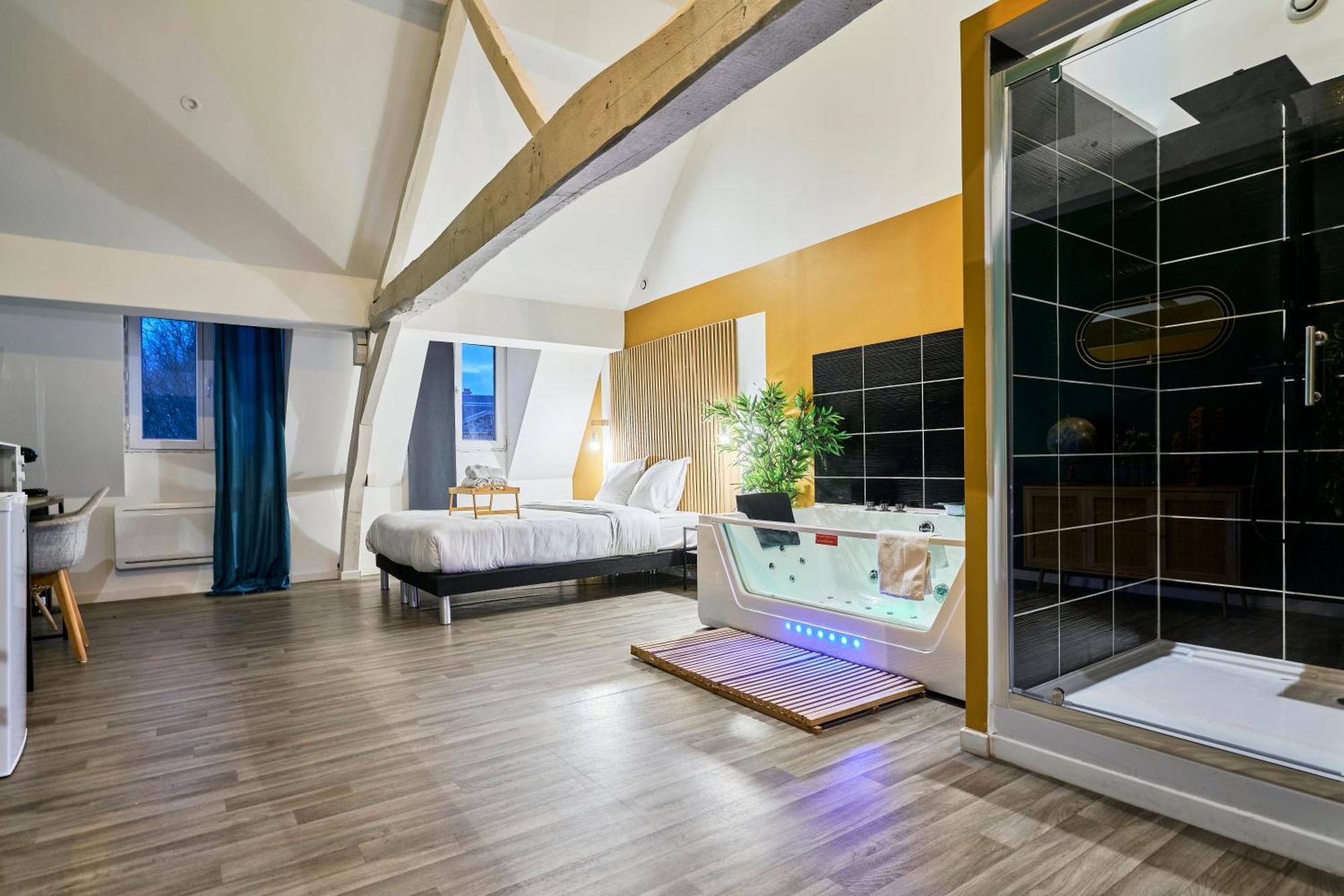 Ng Suitehome - Lille I Roubaix Centre I Grand Place - Balneo - Netflix - Wifi Екстер'єр фото
