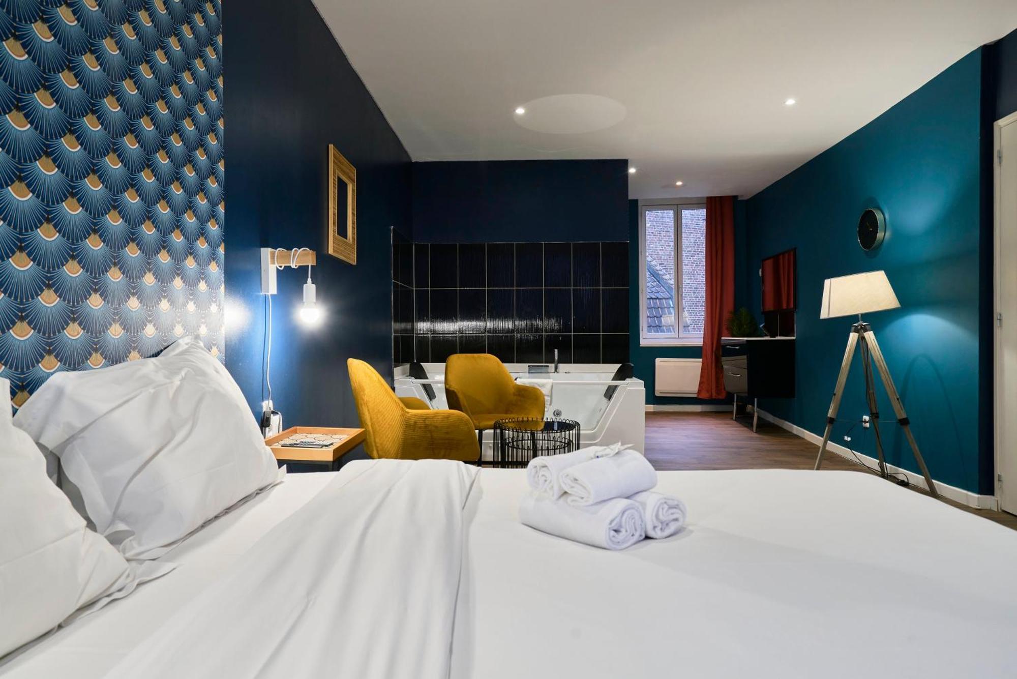 Ng Suitehome - Lille I Roubaix Centre I Grand Place - Balneo - Netflix - Wifi Екстер'єр фото
